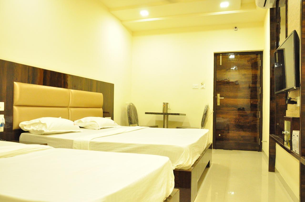 Pai Residency Hospet Exterior photo